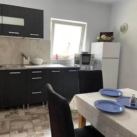 Erna Appartement *